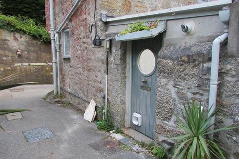 2 bedroom house to rent, Elms Close Terrace, Newlyn, Penzance