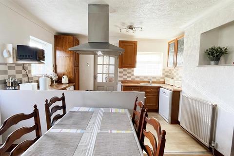 3 bedroom semi-detached house for sale - Manor Rise, Skelmanthorpe, Huddersfield, HD8 9DP