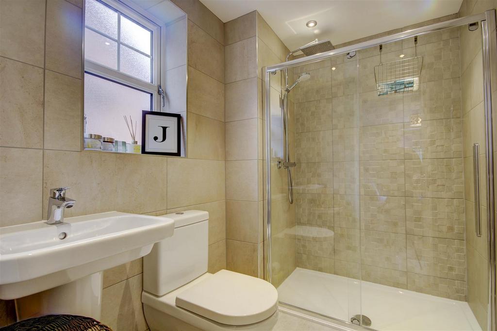 Ensuite to master