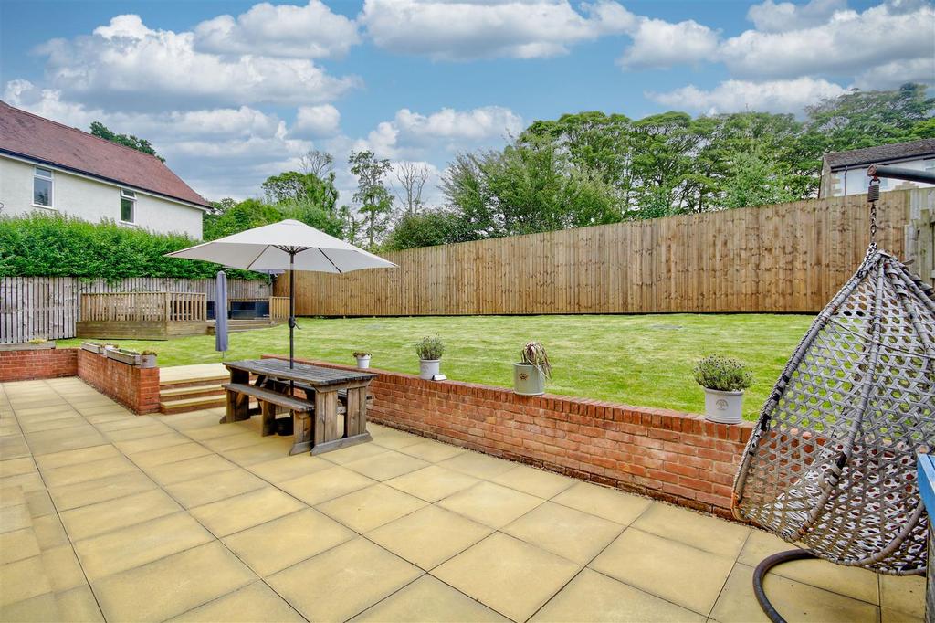 Privately enclosed garden