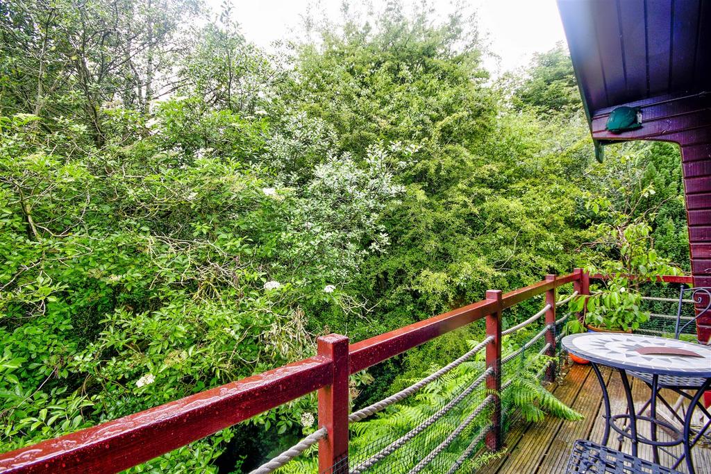 Balcony seating area rear