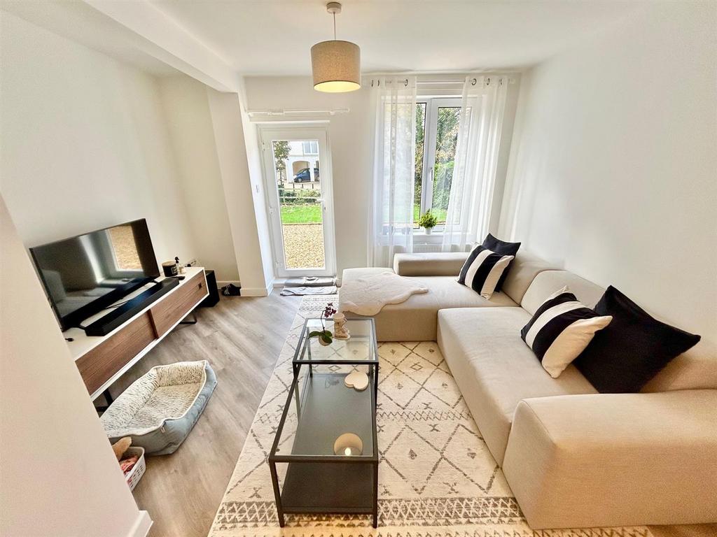 Anchor Road, Calne 3 bed detached house for sale £350,000