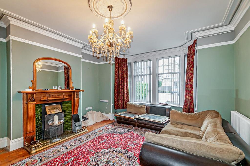 Skipton Road, Harrogate, HG1 4LL 5 bed semidetached house to rent £