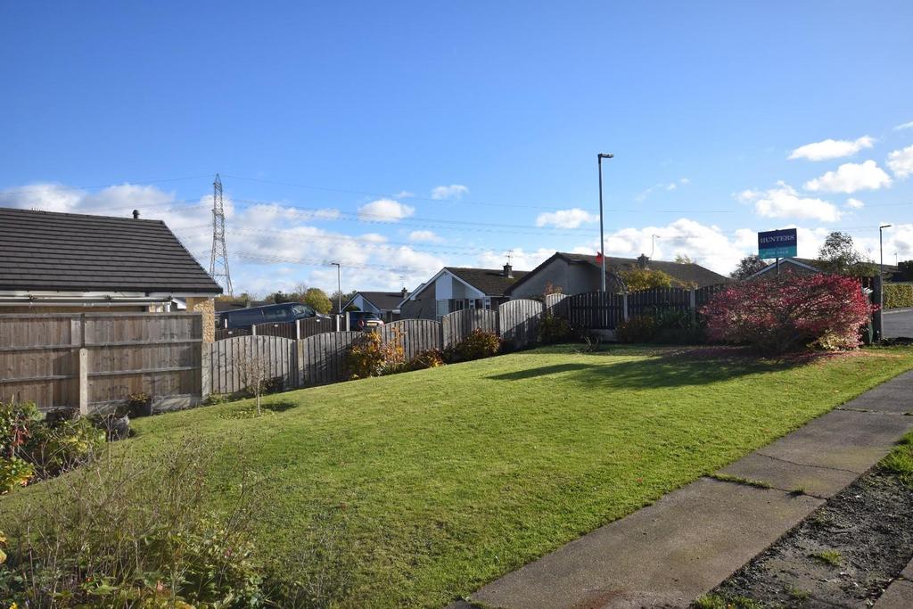 Riber Close, Inkersall, Chesterfield, S43 3EU 3 bed detached bungalow for sale £265,000