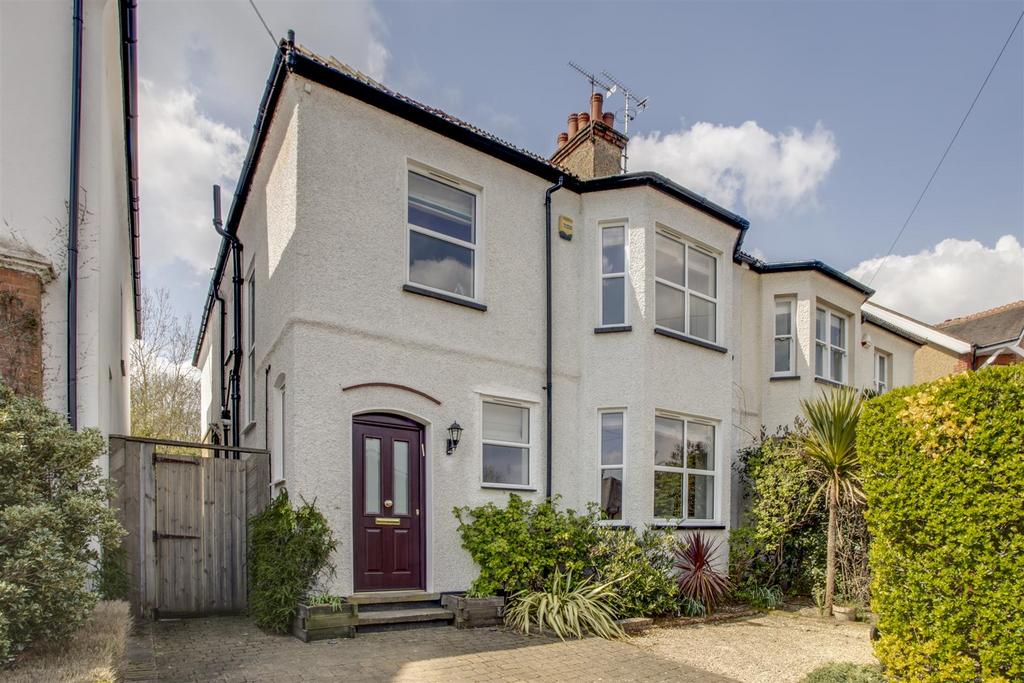 The Crosspath, Radlett 4 bed semidetached house for sale £1,195,000