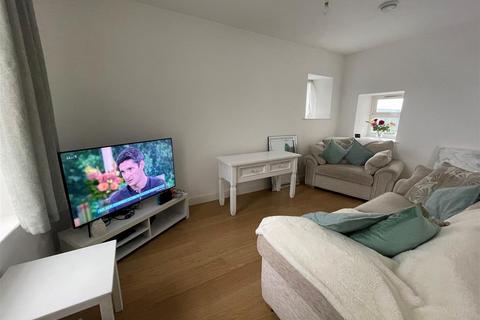 13 Randell Square, Pembrey, Burry Port, SA16 0TY