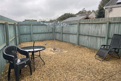 13 Randell Square, Pembrey, Burry Port, SA16 0TY