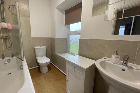 13 Randell Square, Pembrey, Burry Port, SA16 0TY