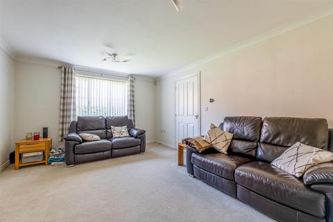 4 bedroom detached house for sale - Cornfield Way, Weddington, Nuneaton