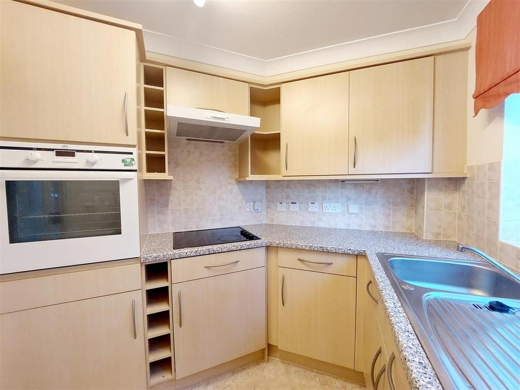 Cwrt Hywel, Gorseinon, Swansea 1 bed retirement property for sale £95,000