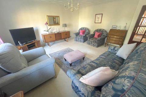 2 bedroom apartment for sale, Roman Court, Blackpill, Swansea