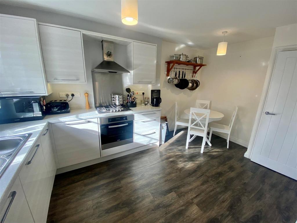 South Street, Braunton EX33 3 bed terraced house for sale £345,000