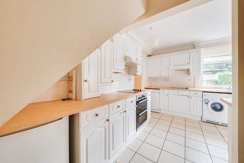 6 bedroom house to rent - Kent Avenue, Canterbury