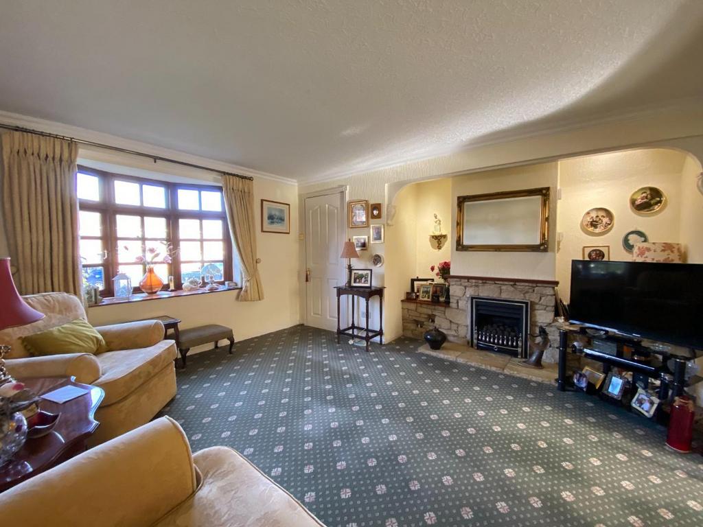 Baker Avenue, StratforduponAvon 3 bed semidetached house for sale £315,000