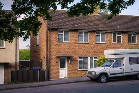 4 bedroom house to rent, Kent Avenue, Canterbury