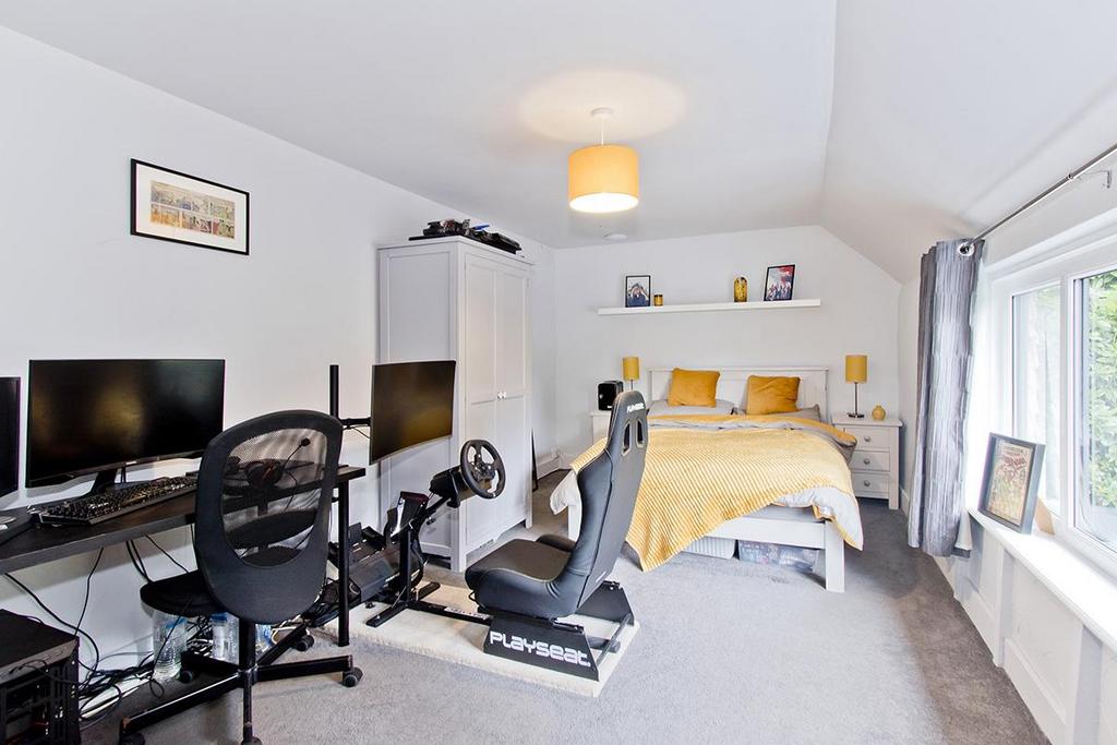 Bed3.jpg
