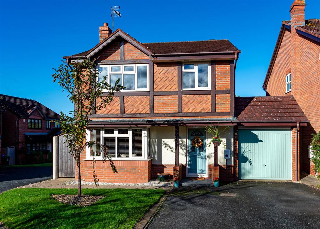 39 Penleigh Gardens, Wombourne... 4 bed detached house for sale £480,000