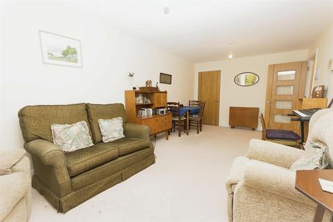 2 bedroom apartment for sale, Wardington Court, Welford Road, Northampton, NN2 8FR