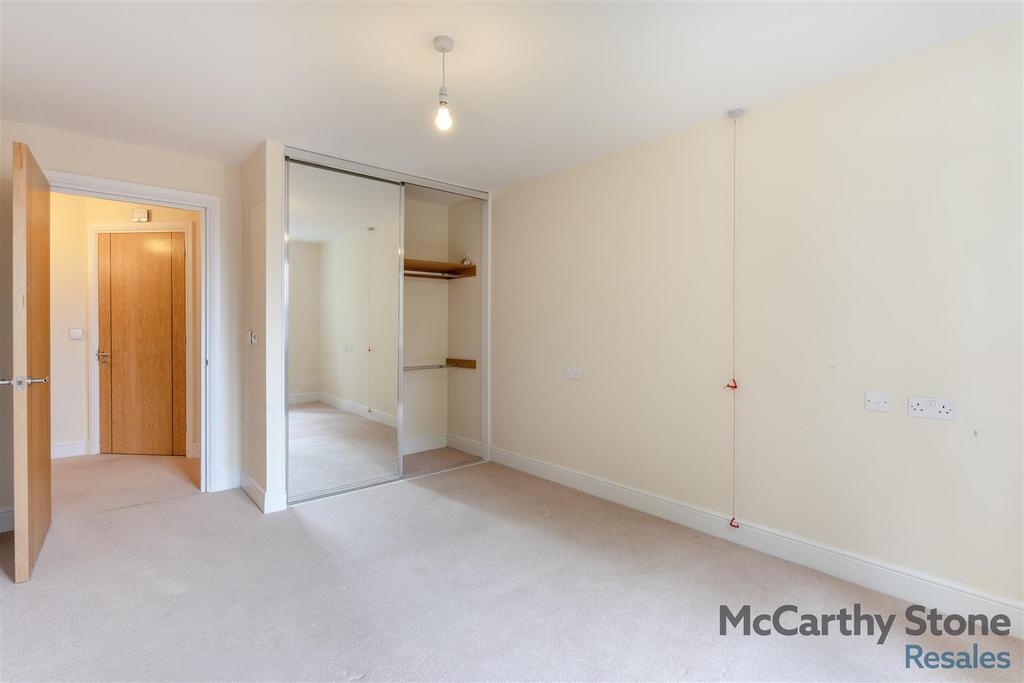 8657699-interior22.jpg