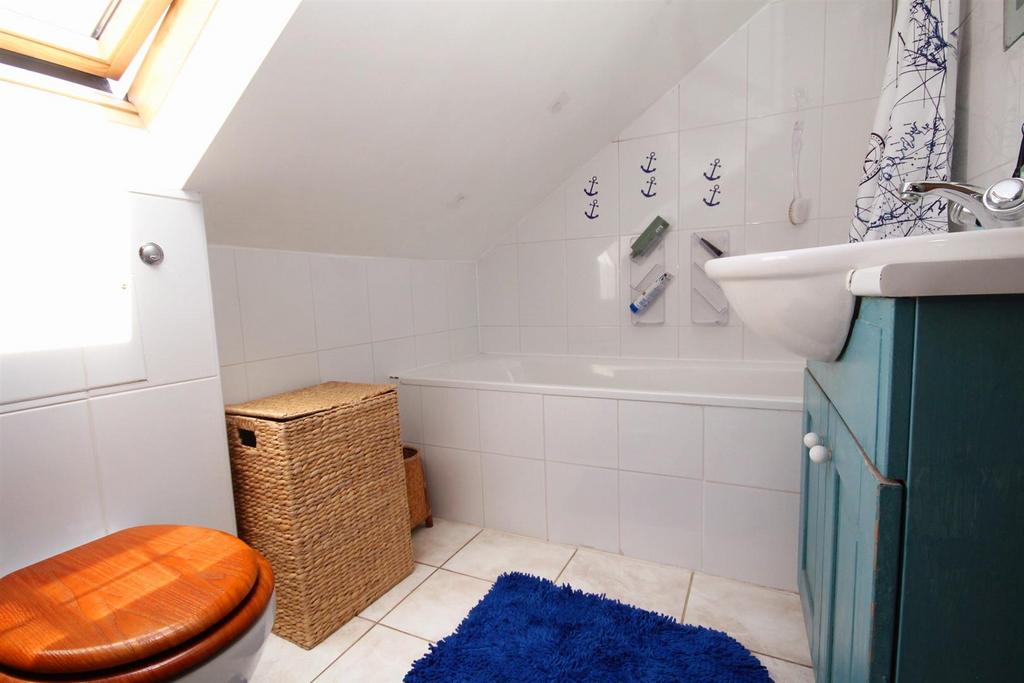 Bathroom.jpg