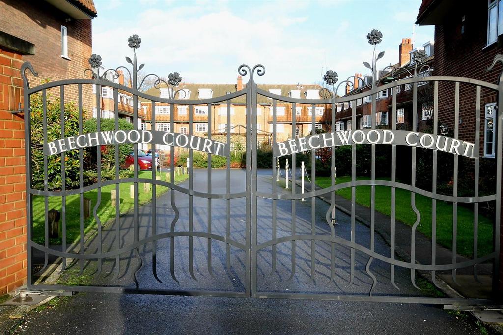 Gate.jpg