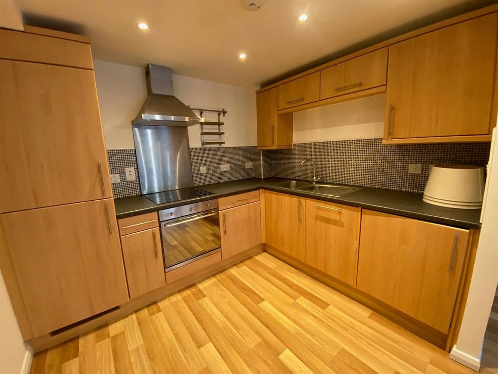 KITCHEN.jpg