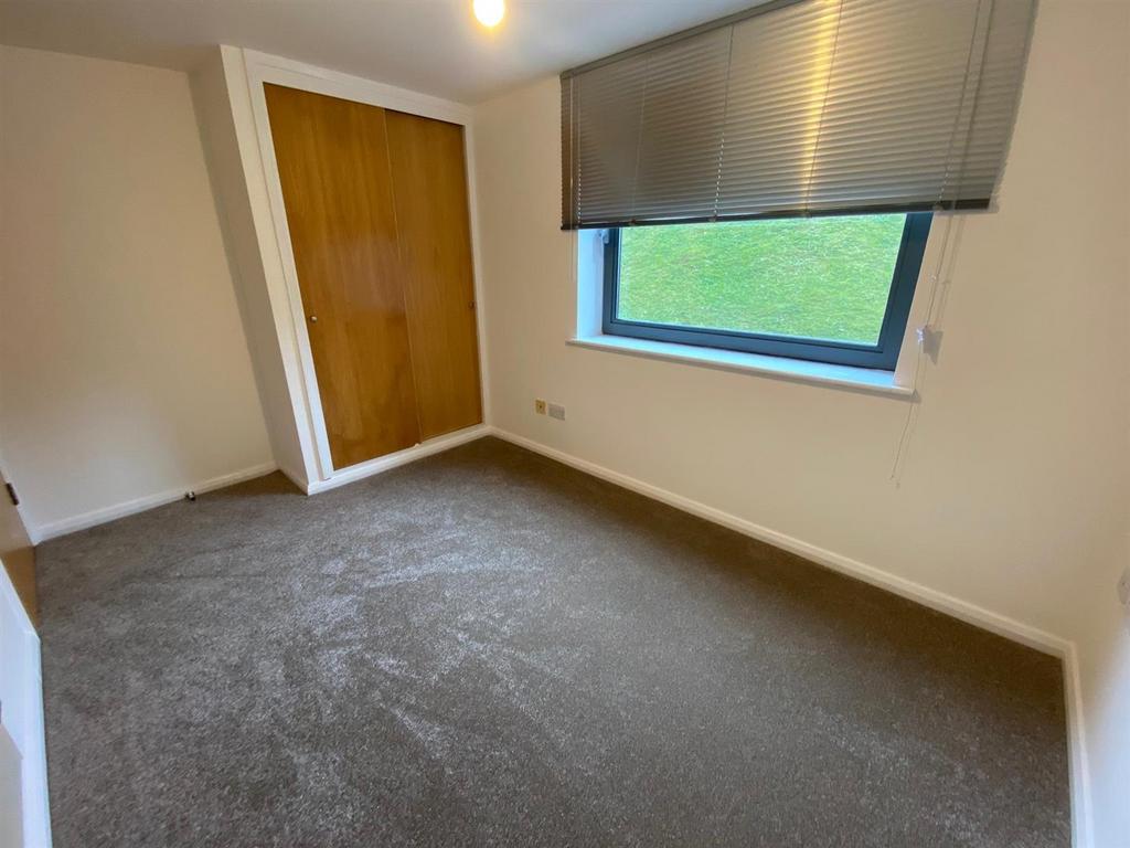 ROOM 5.jpg