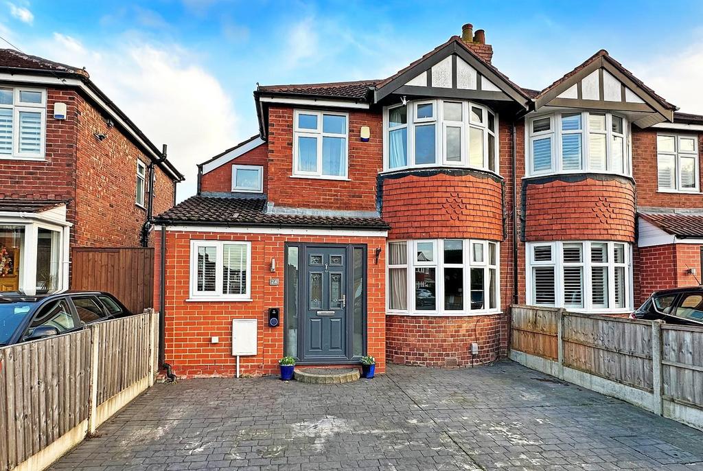 St Crescent, Timperley 4 bed semidetached house for sale £