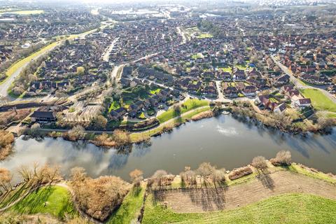 35 Vyne Crescent, Great Holm, Milton Keynes, MK8 9EJ