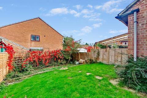 35 Vyne Crescent, Great Holm, Milton Keynes, MK8 9EJ