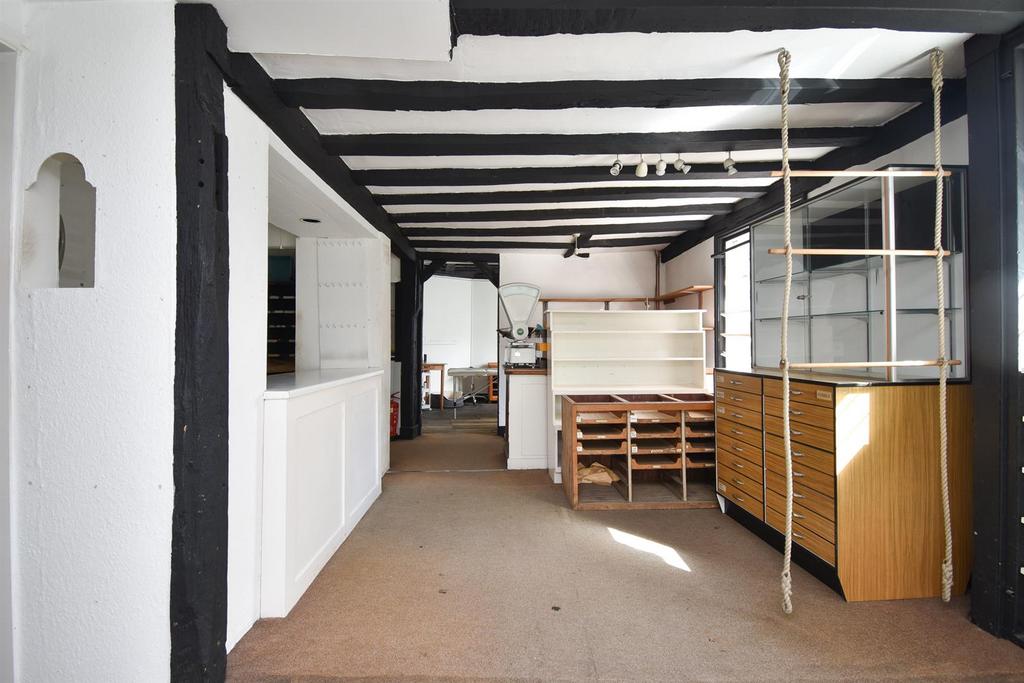 Commercial unit