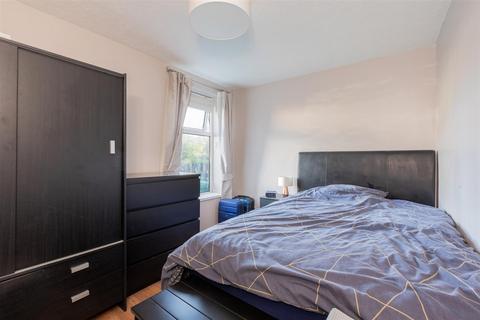 2 bedroom maisonette for sale, Hogarth Close, Cippenham