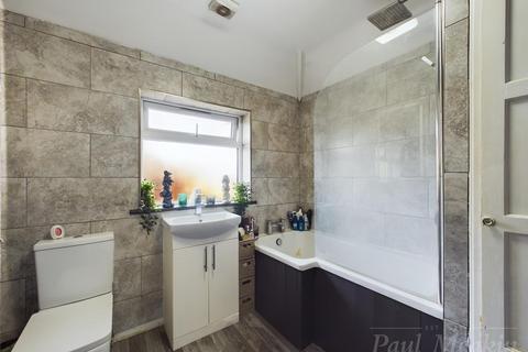 10 Rowdown Crescent, New Addington, Croydon, CR0 0HQ
