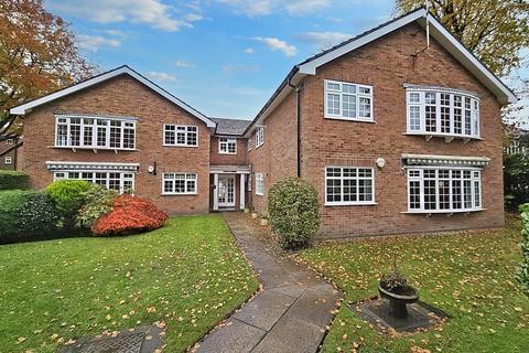 2 bedroom apartment to rent, South Downs Road, Hale