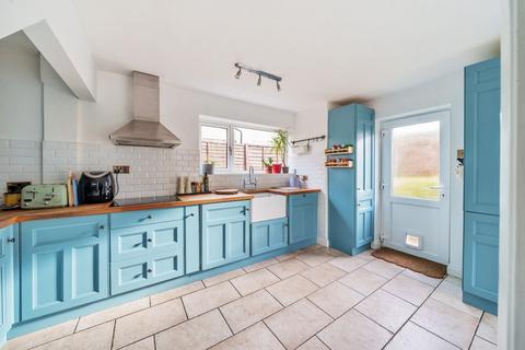 The Grove Chalton Heights, Chalton, Luton, LU4 9UF