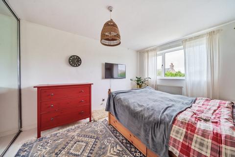 The Grove Chalton Heights, Chalton, Luton, LU4 9UF