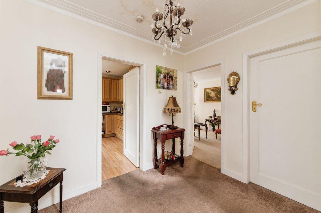 Wolmer Gardens, Edgware HA8 3 bed semidetached house for sale £690,000