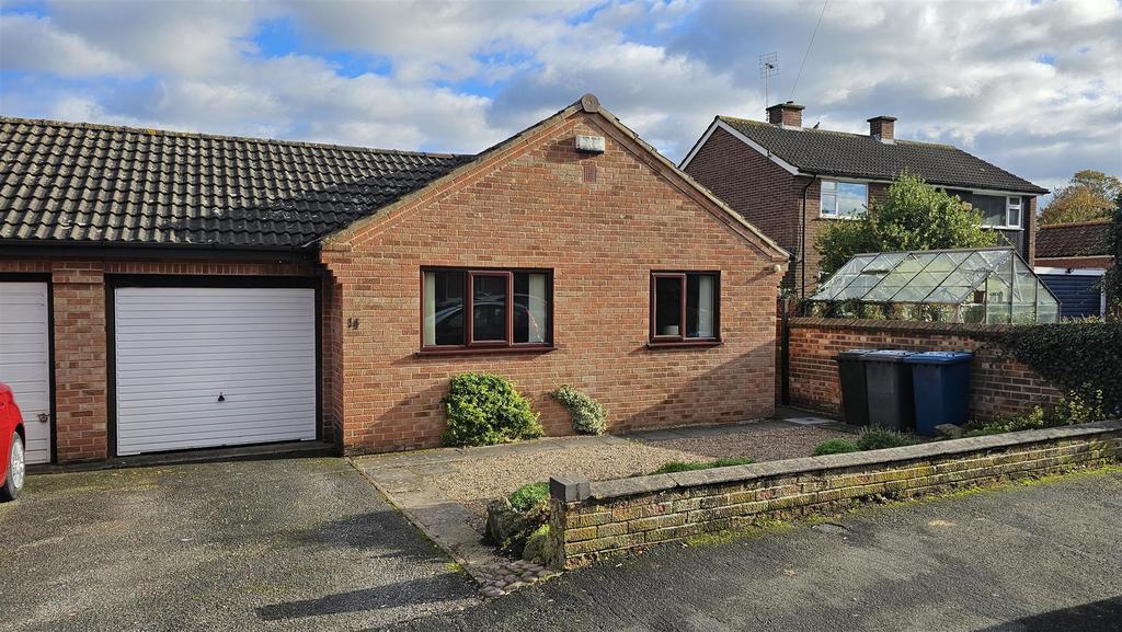 Station Street, Bingham 2 bed semidetached bungalow for sale £270,000