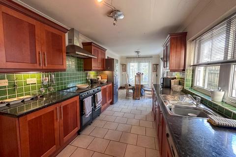1 Heol Gam, Bridgend, CF31 3EU