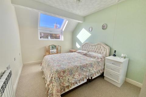 2 bedroom sheltered housing for sale - Fegans Court, Stony Stratford, Milton Keynes