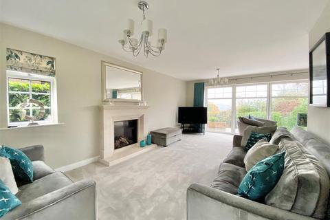 4 bedroom detached house for sale, Stoneheads, Whaley Bridge, High Peak
