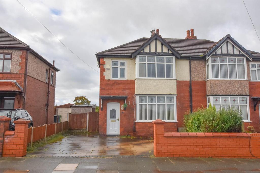 Latham Lane, Orrell, Wigan, WN5 0JG 3 bed semidetached house for sale