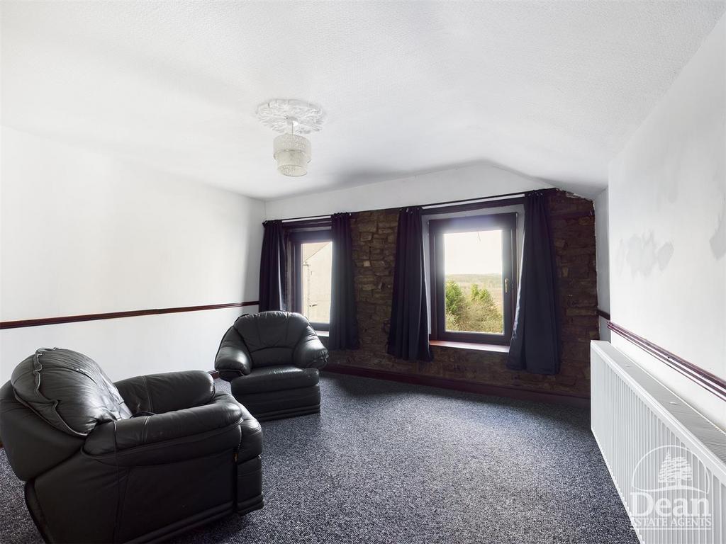 Commercial Street, Cinderford 1 bed apartment for sale £115,000