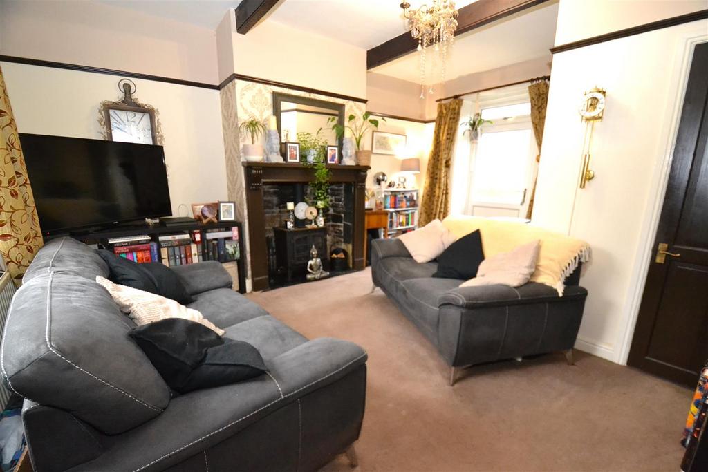 Clayton Lane, Clayton, Bradford 2 bed terraced house for sale £120,000