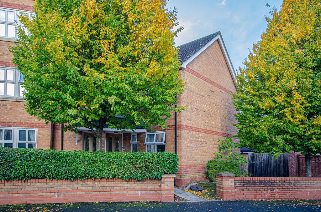 Harthill Close, Kingsmead, NORTHWICH... 2 bed apartment £750 pcm (£