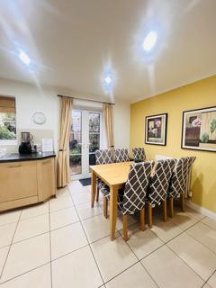 3 bedroom townhouse to rent - Canterbury Mews, Windsor