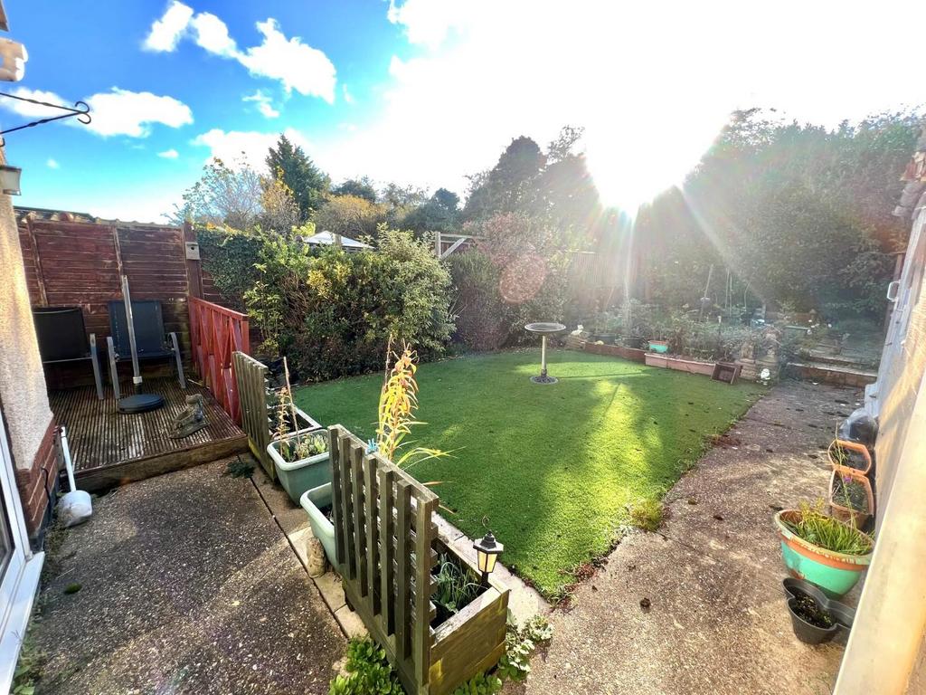 Rawley Crescent, Duston, Northampton NN5 2 bed semidetached bungalow