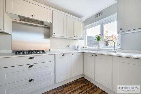 68 Collindale Avenue, Erith, DA8 1EE