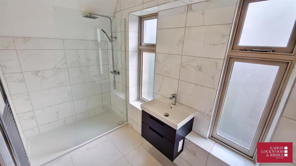Ensuite 2