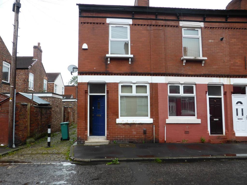 Thorn Grove, Fallowfield, Manchester 2 bed private hall to rent £